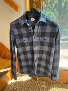 Faherty Blue and Black Buffalo Plaid Button-Down Sweater Shirt